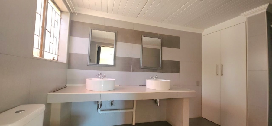 3 Bedroom Property for Sale in Ifafi North West